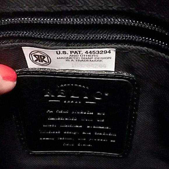 Relic By Fossil Black Handbag - Picture 5 of 12